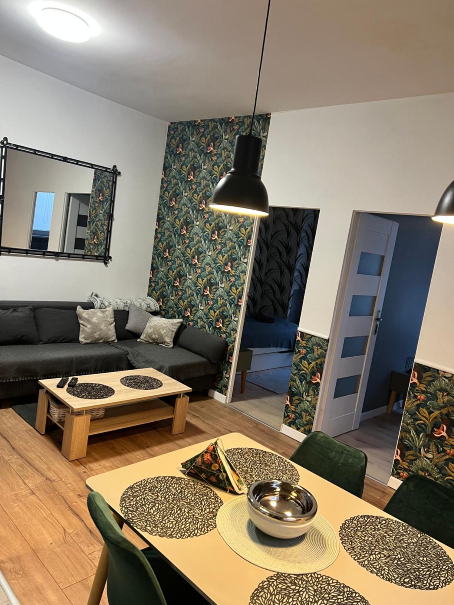 Apartamenty Cieplicka 20A Jelenia Gora Ngoại thất bức ảnh