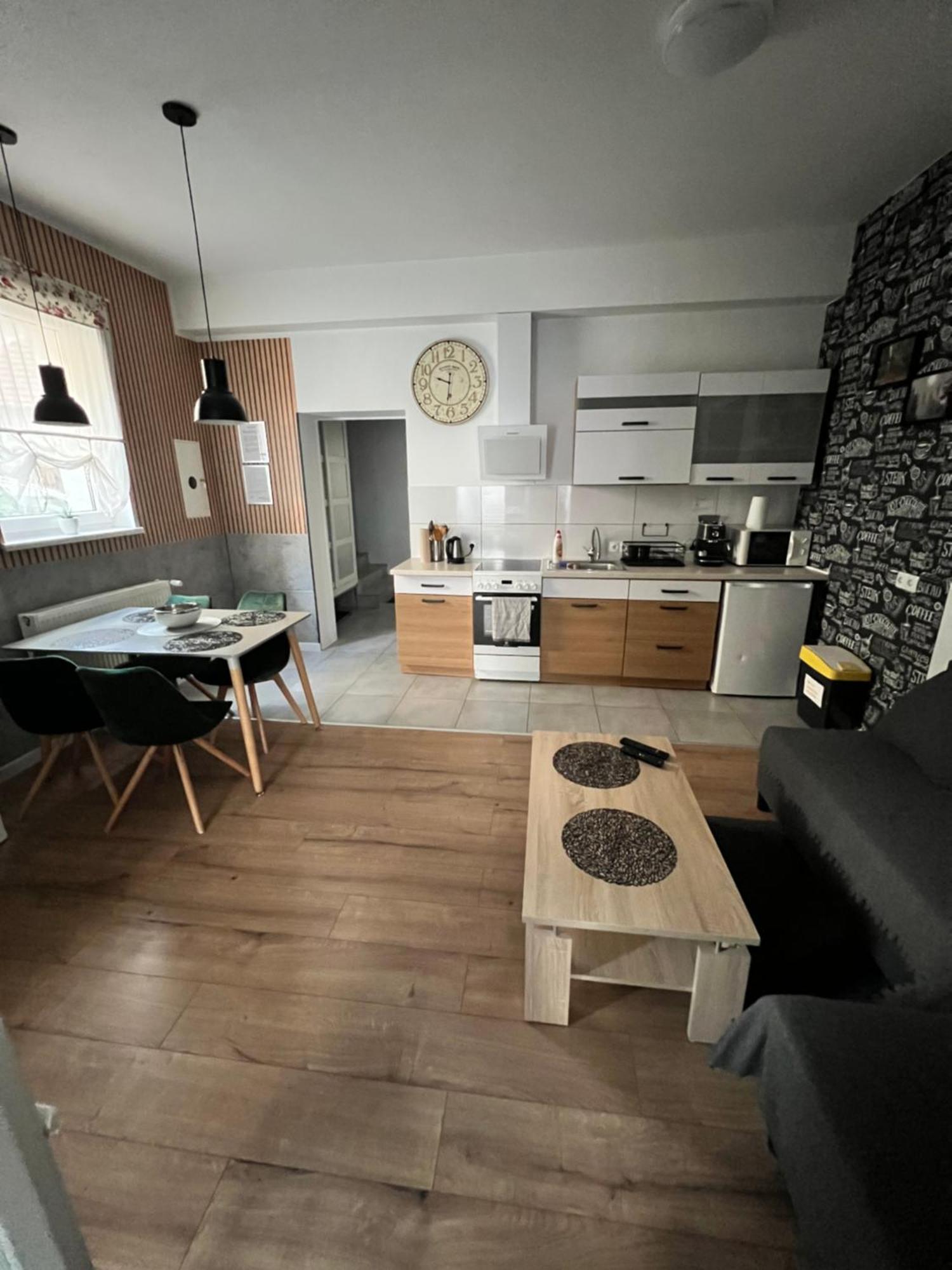 Apartamenty Cieplicka 20A Jelenia Gora Ngoại thất bức ảnh
