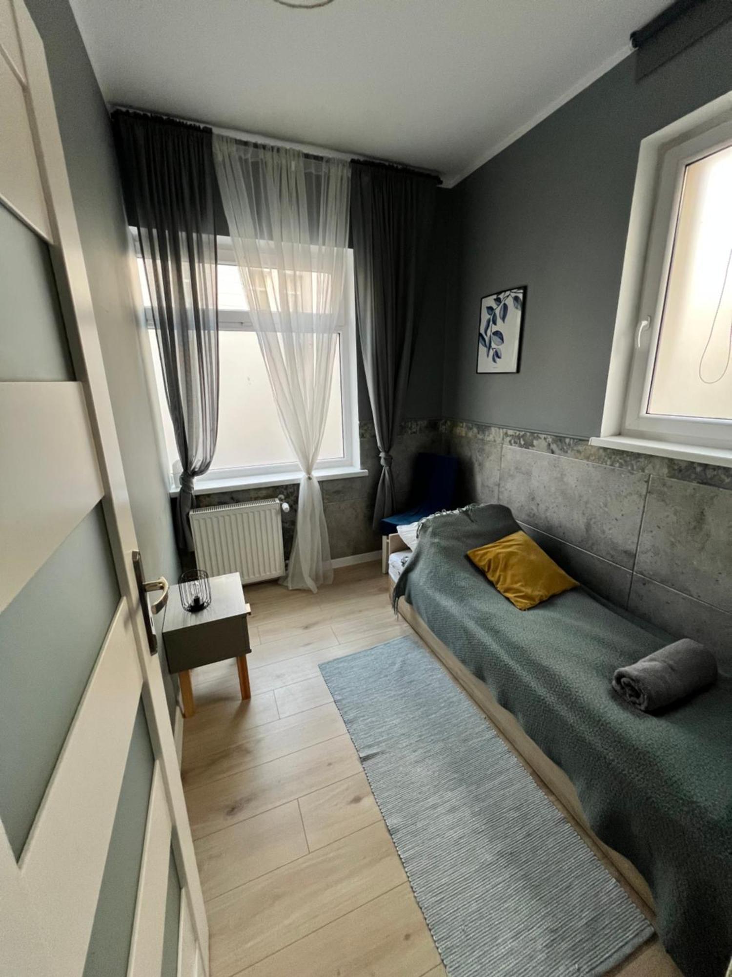 Apartamenty Cieplicka 20A Jelenia Gora Ngoại thất bức ảnh