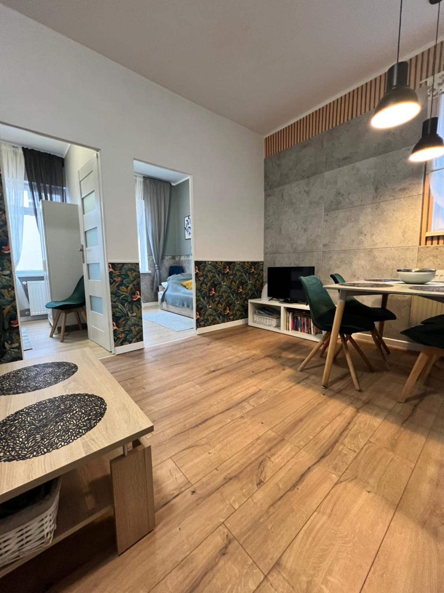 Apartamenty Cieplicka 20A Jelenia Gora Ngoại thất bức ảnh